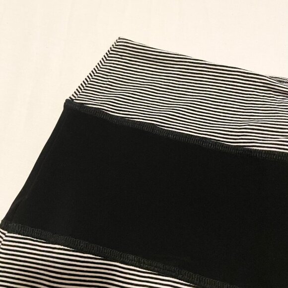 Joseph Ribkoff Striped Skirt Womens Size 10 - Picture 12 of 15